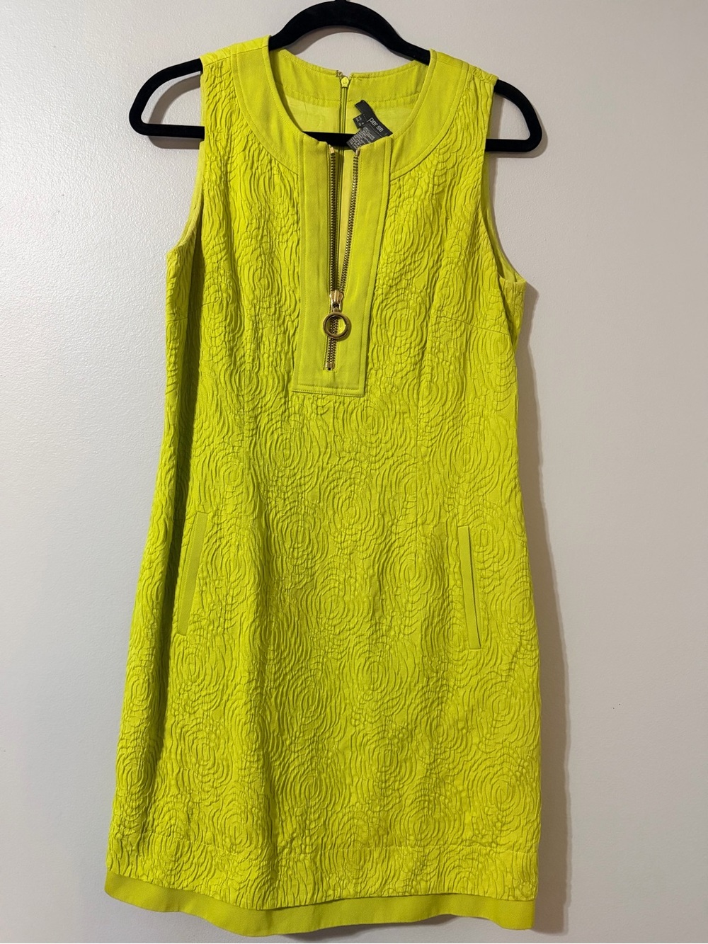 Per Se Neon Yellow Textured Sleeveless Shift Dress with Zip Ring